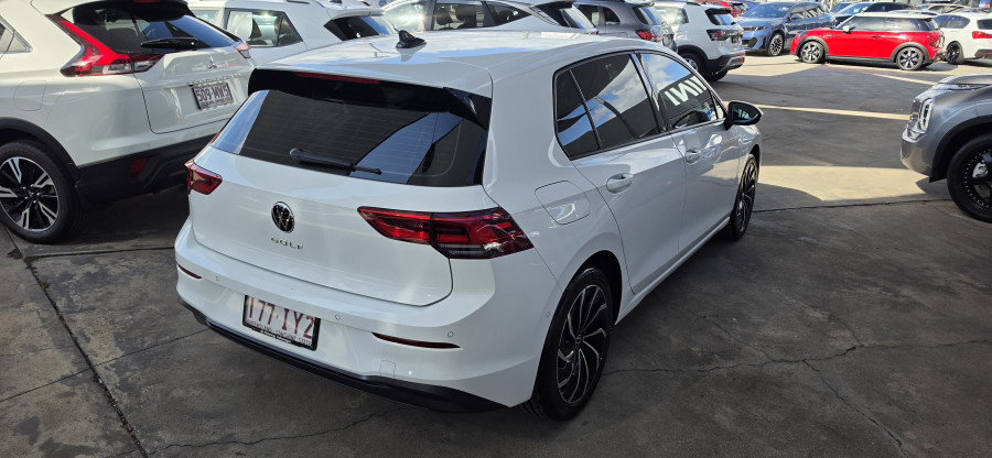 2023 Volkswagen Golf 8 110TSI Life Hatch Image 7