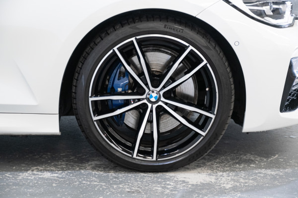 2020 BMW 3 Series 30i M Sport Sedan Image 5