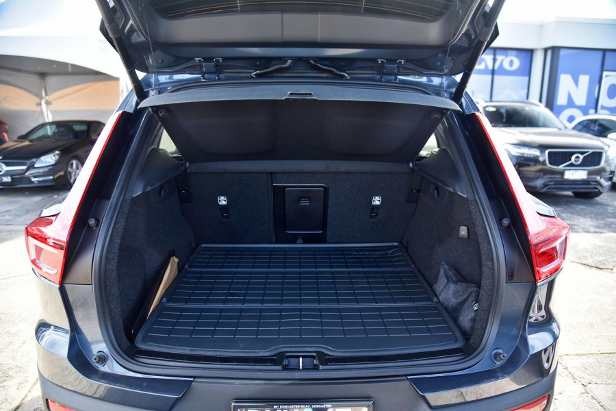 2025 MY26 Volvo XC40 XZ Plus B4 SUV Image 9