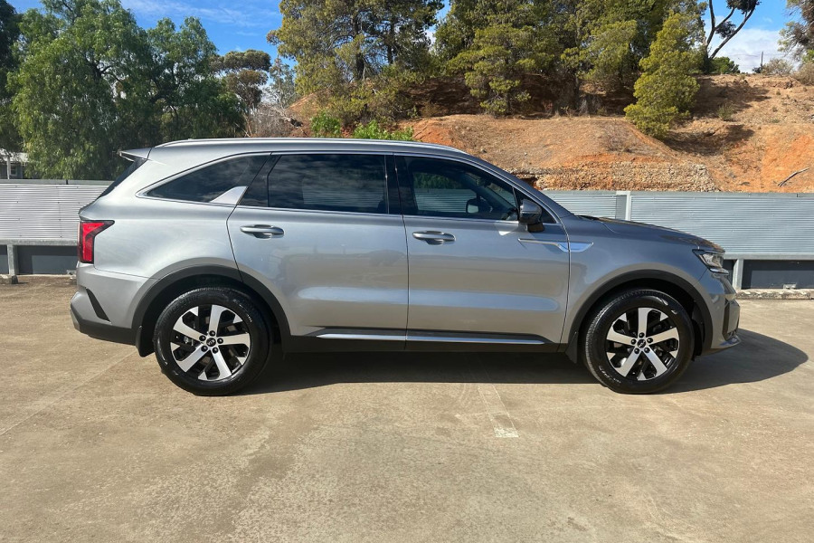 2021 MY22 Kia Sorento MQ4 Sport SUV Image 7