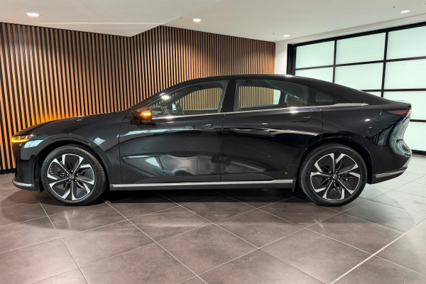 2026 Mazda 6e  Atenza Hatch Image 16