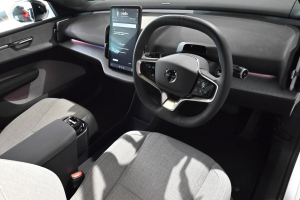 2025 Volvo EX30  Twin Motor Performance Ultra SUV Image 5
