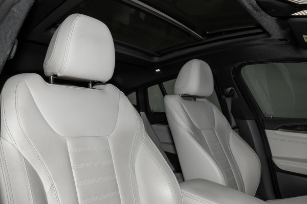 2019 BMW X4 G02 xDrive30i M Sport SUV image 10