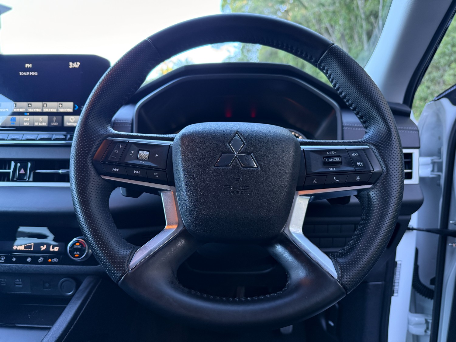 2023 MY24 Mitsubishi Outlander ZM LS SUV Image 19