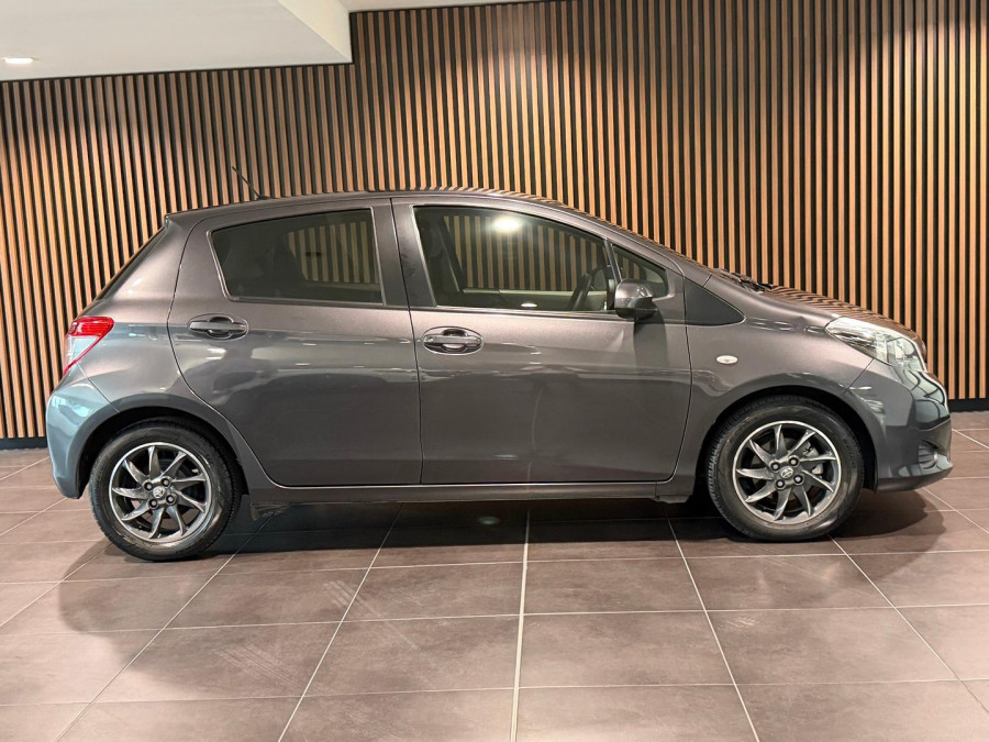 2011 Toyota Yaris NCP130R YR Hatch Image 5