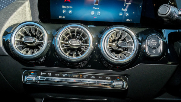 2026 MY25 Mercedes-Benz GLA-Class H247 GLA200 SUV image 23