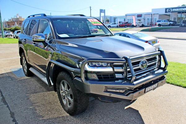 2022 Toyota LandCruiser FJA300R Sahara SUV