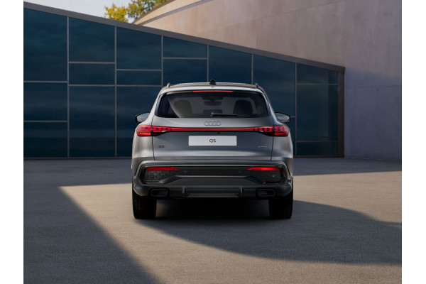 2026 MY25 Audi Q5 GU e-hybrid 270kW SUV Image 4