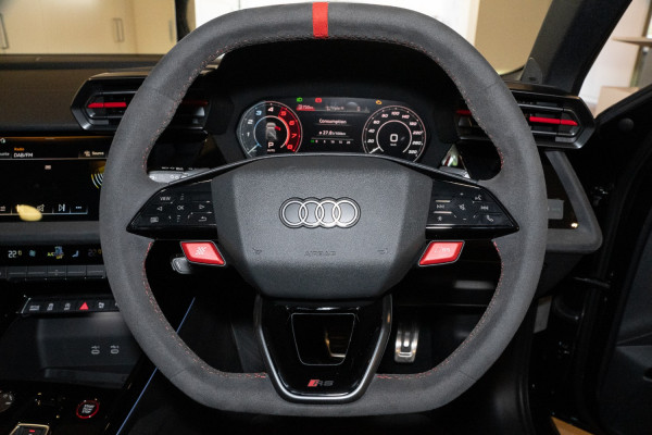 2025 Audi RS 3 GY  Hatch image 13