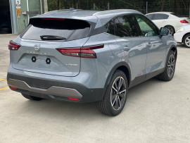 2024 Nissan QASHQAI J12 Ti e-POWER SUV image 6