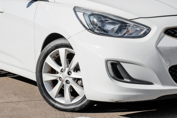 2018 Hyundai Accent RB6 Sport Hatch image 6