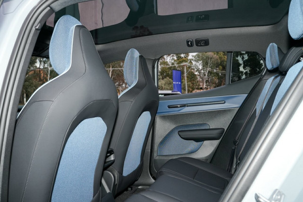 2024 MY25 Volvo EX30  Single Motor Extended Range Ultra SUV Image 26
