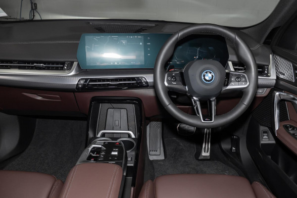 2024 BMW iX2 U10 eDrive20 M Sport SUV image 7