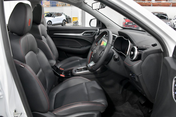 2023 MG ZST  Essence SUV