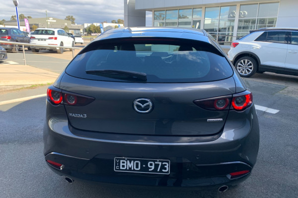 2021 Mazda 3 Hatch Image 4