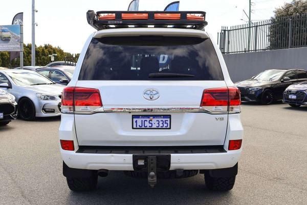2016 Toyota LandCruiser VDJ200R VX SUV Image 5