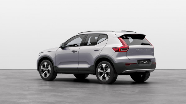 2026 Volvo XC40 XZ Plus B4 Special Edition SUV image 3