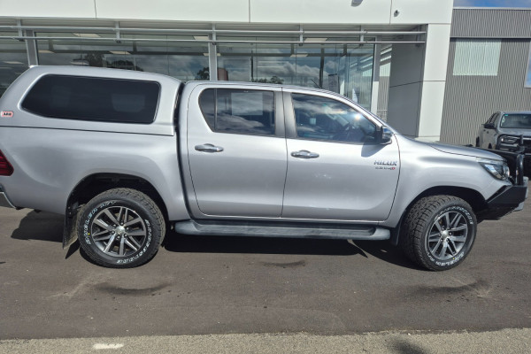2018 Toyota HiLux  SR5 Double Cab Pick Up Image 13