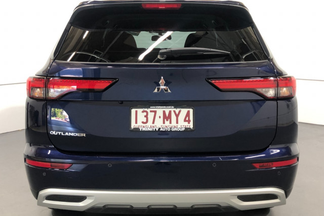 2023 Mitsubishi Outlander ZM LS SUV Image 7