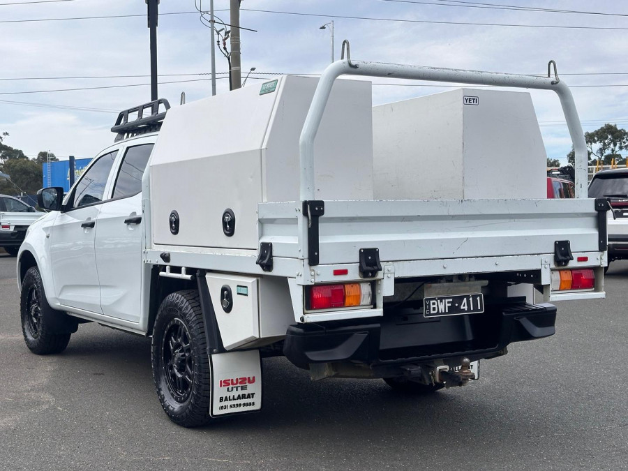 2022 Isuzu D-MAX RG SX High Ride Cab Chassis Image 7