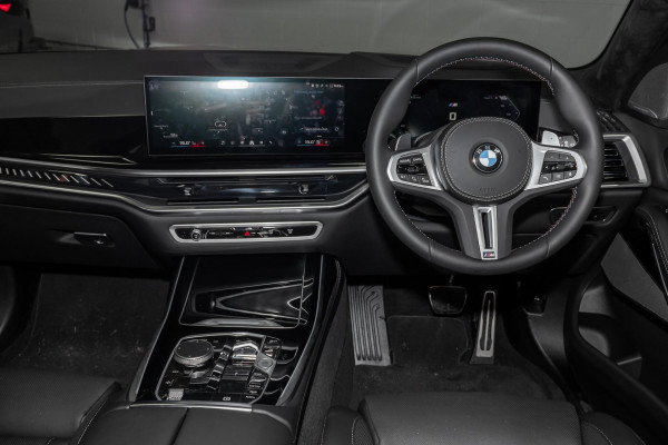 2025 BMW X7 G07 LCI M60i SUV image 7