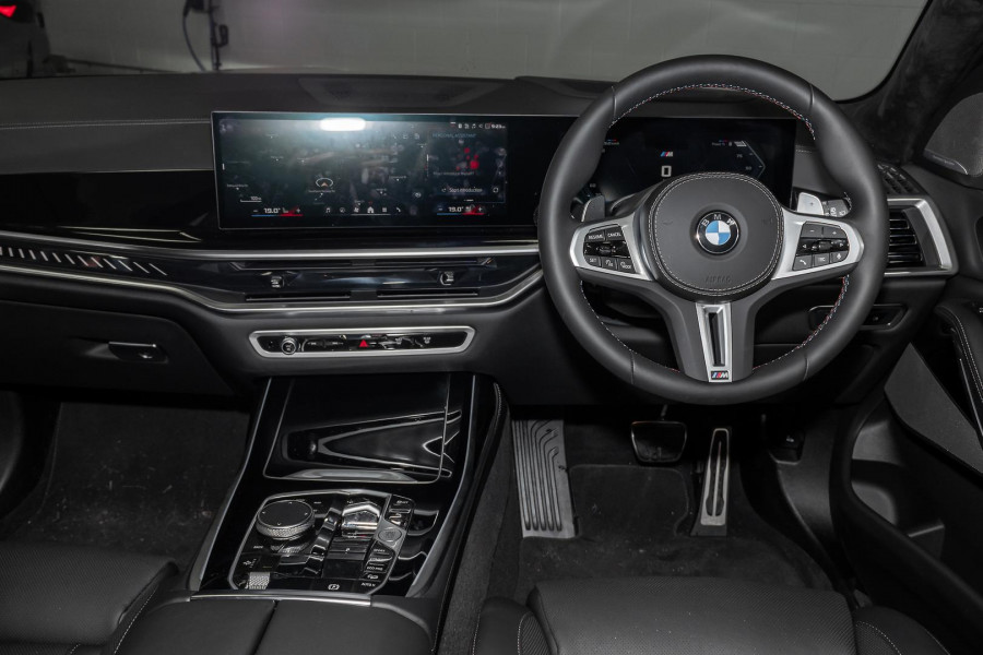 2025 BMW X7 G07 LCI M60i SUV