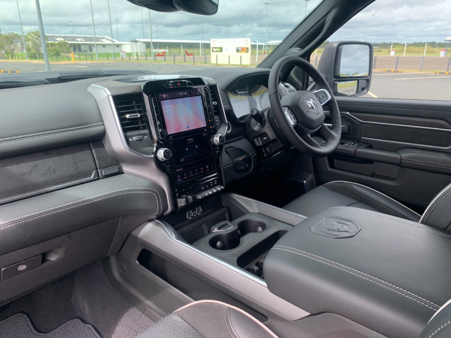 2025 Ram 2500 DJ Laramie Dual Cab Image 30