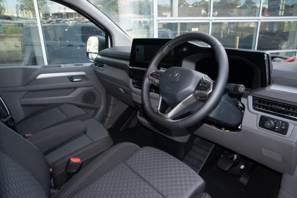 2025 Volkswagen Transporter NSN TDI 125kW Van image 7