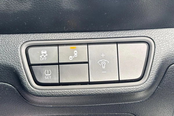 2024 Kia Cerato BD S Hatch Image 14