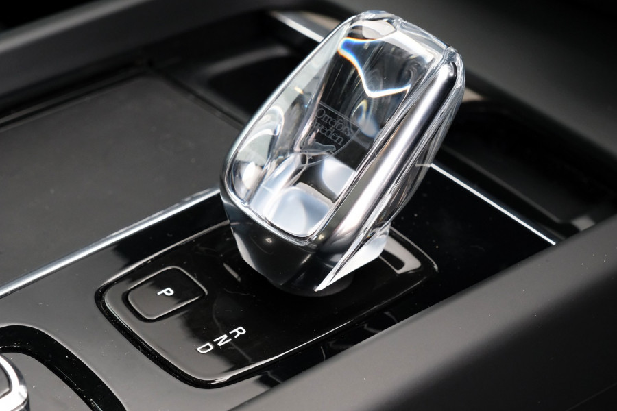 2022 Volvo S60  B5 Inscription Sedan Image 19