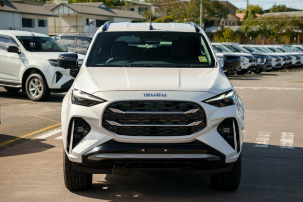2026 MY25.5 Isuzu MU-X RJ LS-T SUV Image 3