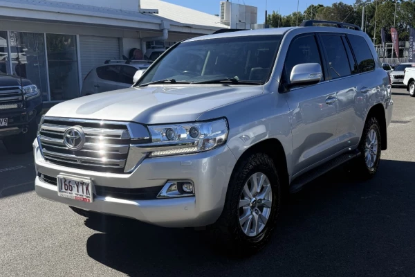 2019 Toyota LandCruiser VDJ200R VX SUV Image 5