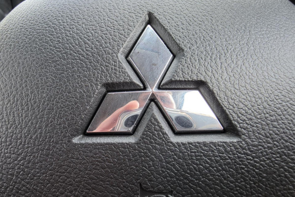2018 MY18.5 Mitsubishi Outlander ZL LS SUV Image 24