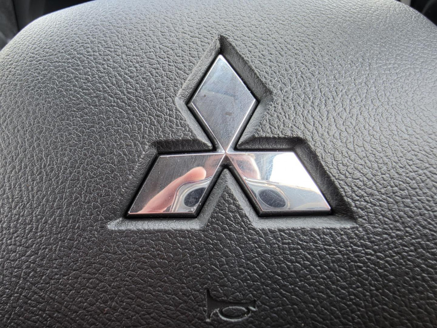 2018 MY18.5 Mitsubishi Outlander ZL LS SUV Image 24