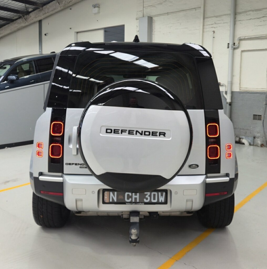 2020 Land Rover Defender L663 HSE SUV Image 8