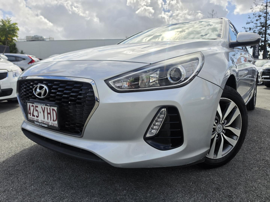 2018 Hyundai i30 PD Active Hatch Image 2