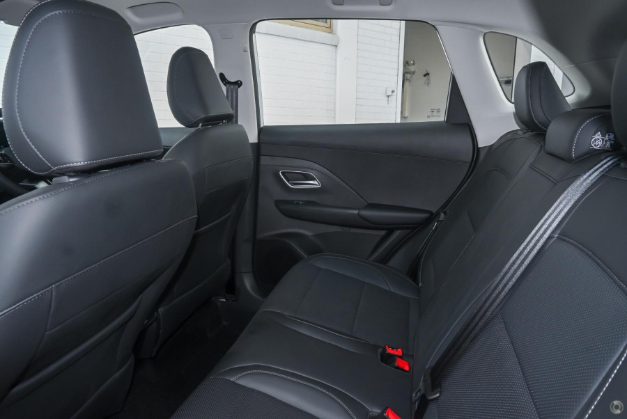 2025 MG ZS ZS32 Essence Turbo SUV Image 8