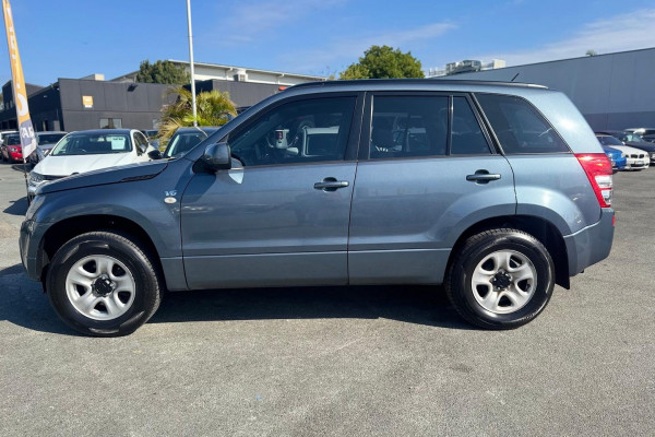 2005 Suzuki Grand Vitara JB  SUV Image 11