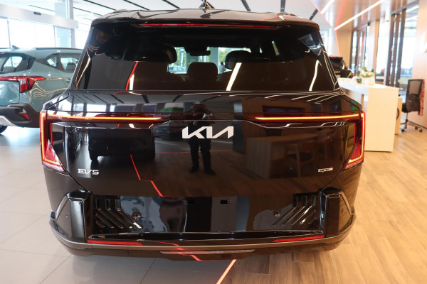 2026 Kia EV5 OVc GT-Line SUV Image 12