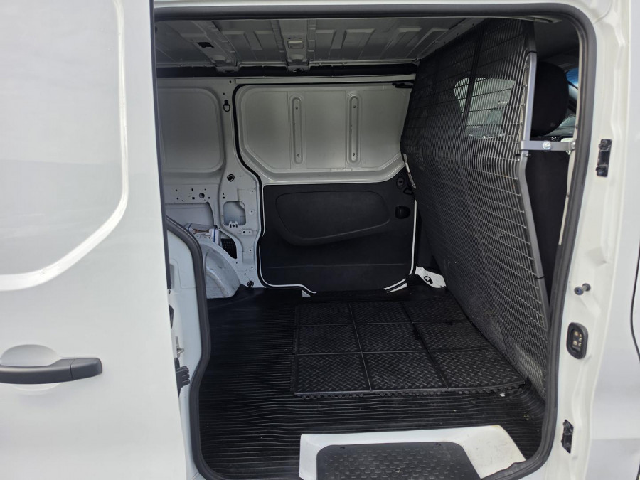 2021 MY22 Mitsubishi Express SN GLX Van Image 15