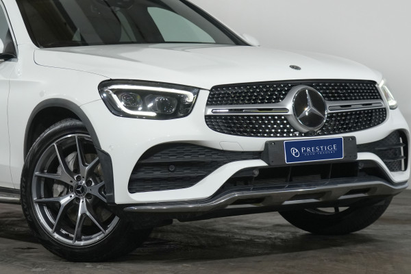 2020 Mercedes-Benz GLC-Class GLC300 SUV image 2