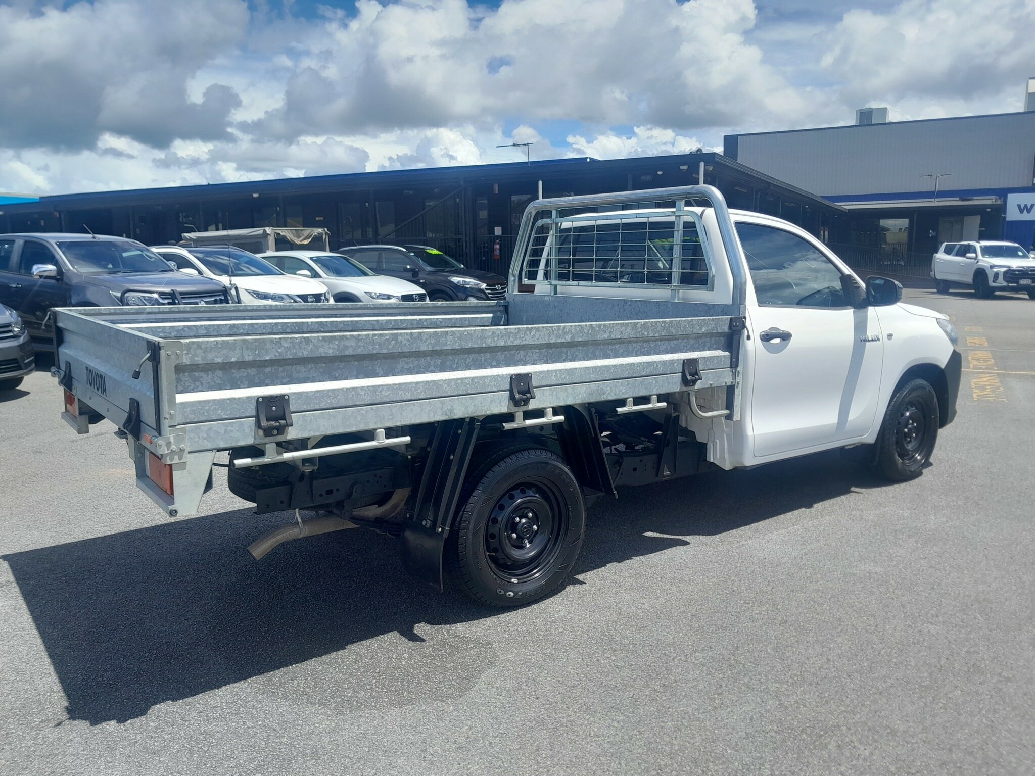 2018 Toyota Hilux GUN122R Workmate 4x2 Cab Chassis Image 7