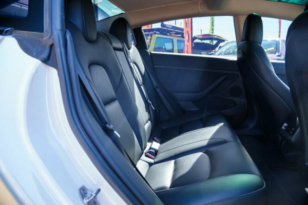 2022 Tesla Model 3  Rear-Wheel Drive Sedan Image 10