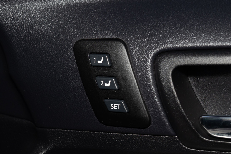 2013 Toyota Camry Hybrid AVV50R HL Sedan Image 14