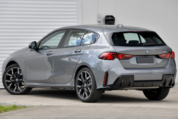 2025 BMW 1 Series F70 118 M Sport Hatch image 2