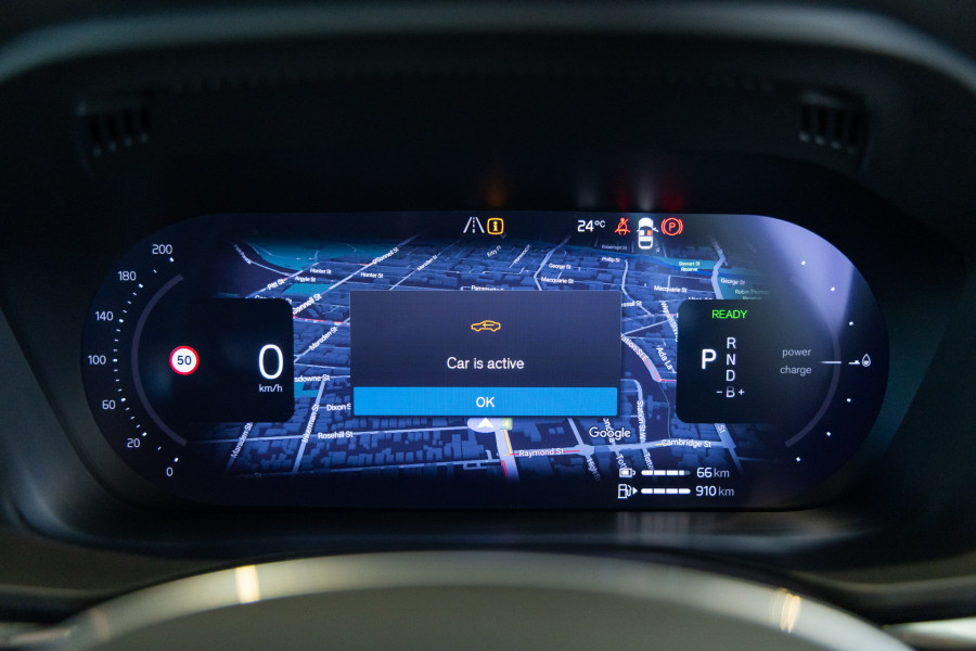 2026 Volvo XC60 UZ Plus T8 Plug-in Hybrid Dark SUV Image 13