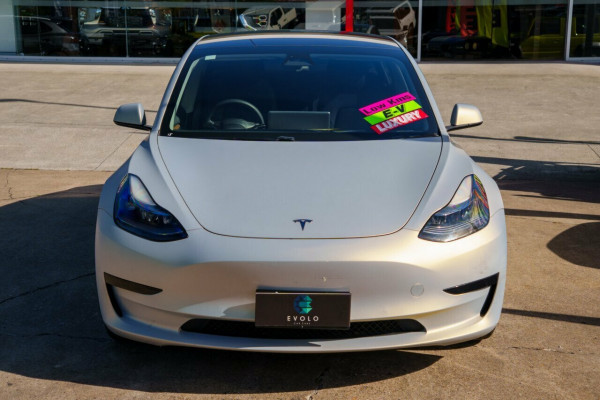2022 Tesla Model 3  Rear-Wheel Drive Sedan Image 5