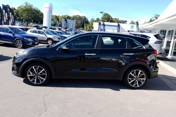 2021 Kia Niro DE Hybrid Sport SUV Image 8