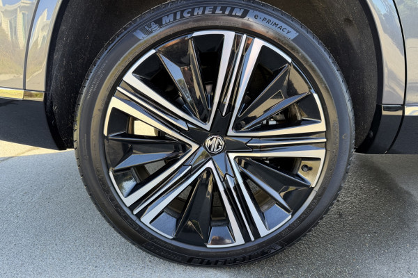 2026 MY25 MG QS IS31 Essence SUV Image 18
