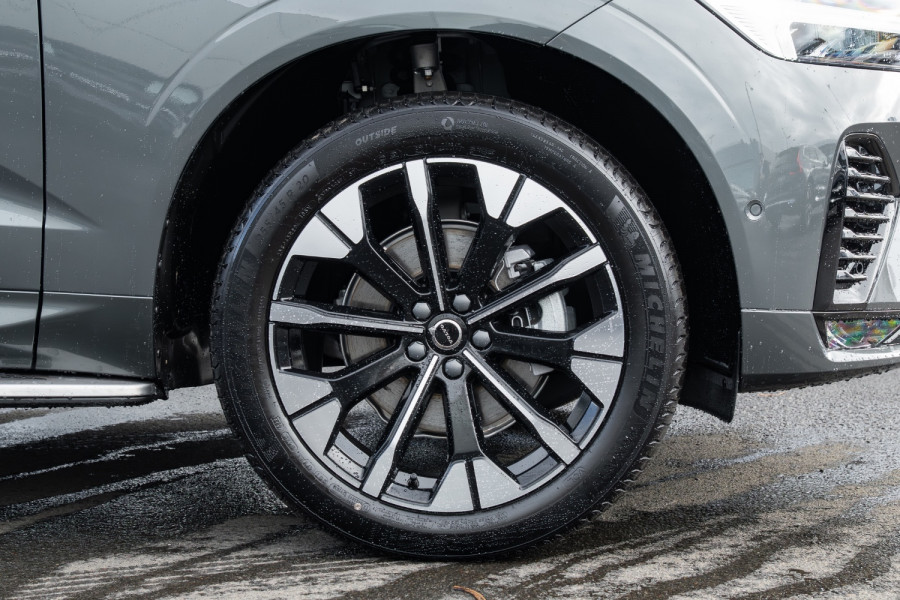 2026 Volvo XC60 UZ Ultra B5 Dark SUV